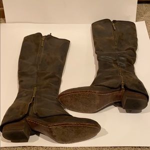 Donald Pliner boots